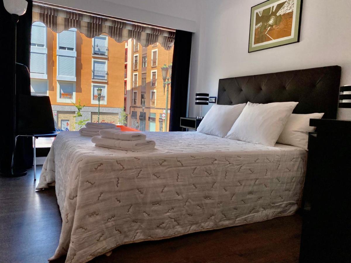 LC Apartamentos César Augusto Saragozza Esterno foto